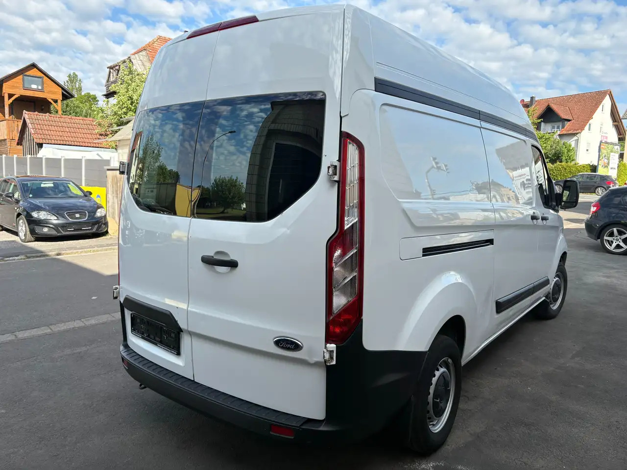 Ford Transit Custom 300 L2 H2 Motorschaden - Kravas mikroautobuss: foto 4 Ford Transit Custom 300 L2 H2 Motorschaden - Kravas mikroautobuss: foto 4