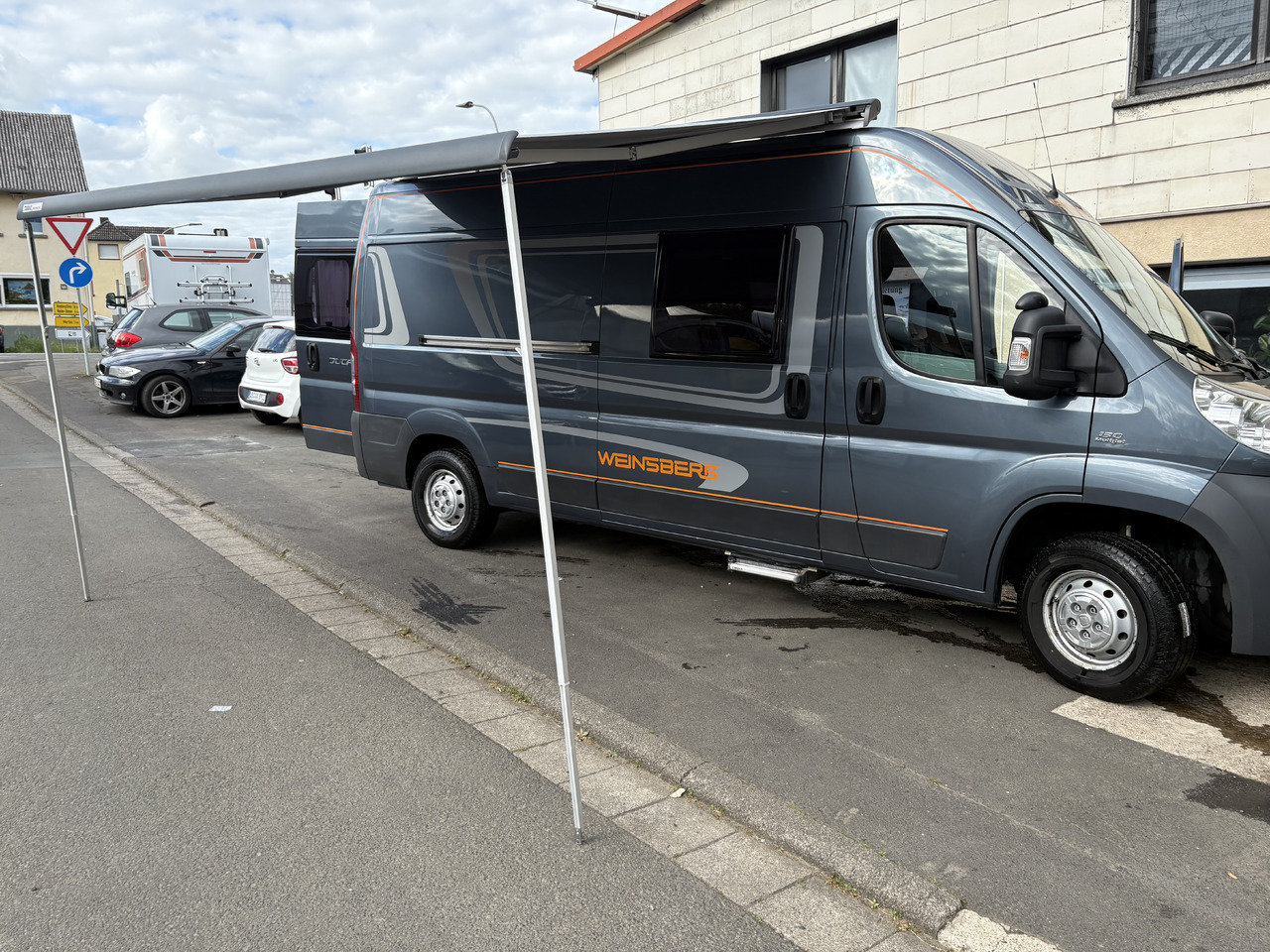 Knaus CaraBus 600 - Auto kemperis: foto 1 Knaus CaraBus 600 - Auto kemperis: foto 1