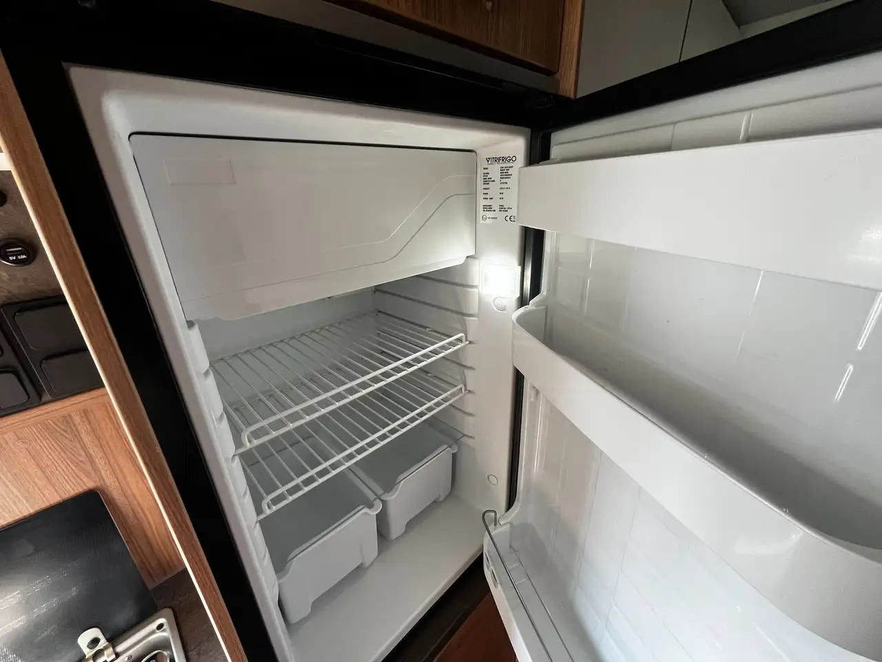 Weinsberg CaraBus 600 DQ līzingu Weinsberg CaraBus 600 DQ: foto 17