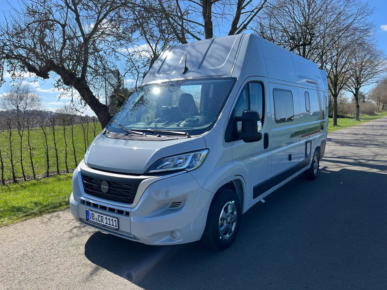 Weinsberg CaraBus 600 DQ - Auto kemperis: foto 1 Weinsberg CaraBus 600 DQ - Auto kemperis: foto 1