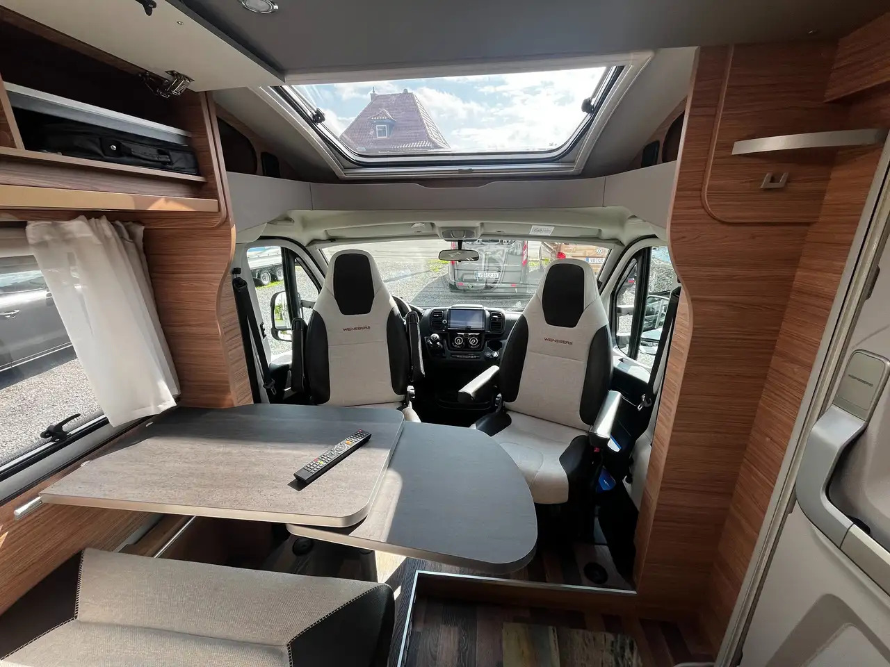 Jaunā Daļēji integrētais kemperis Weinsberg CaraCompact 600 MEG EDITION [PEPPER] Ab Nov. '24: foto 12