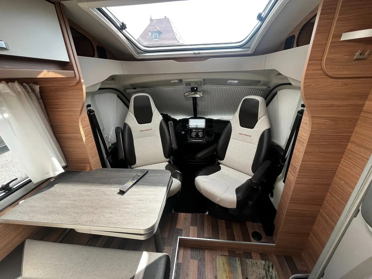 Jaunā Daļēji integrētais kemperis Weinsberg CaraCompact 600 MEG EDITION [PEPPER] Ab Nov. '24: foto 19