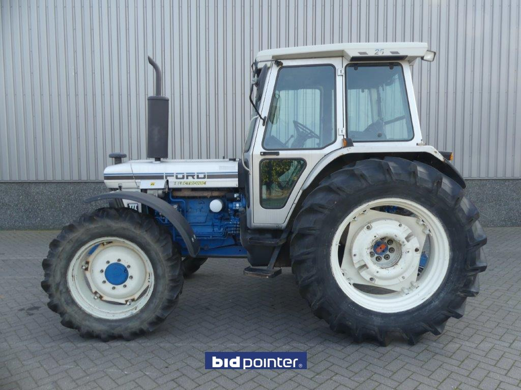 Ford 7810 Silver Jubilee - Traktors: foto 2 Ford 7810 Silver Jubilee - Traktors: foto 2