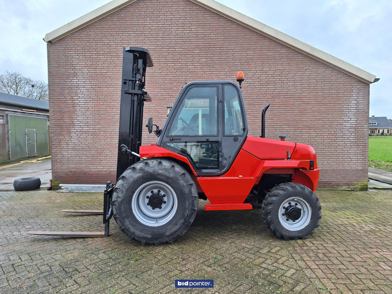 Manitou 30-4 4x4 - Dīzeļiekrāvējs: foto 2 Manitou 30-4 4x4 - Dīzeļiekrāvējs: foto 2