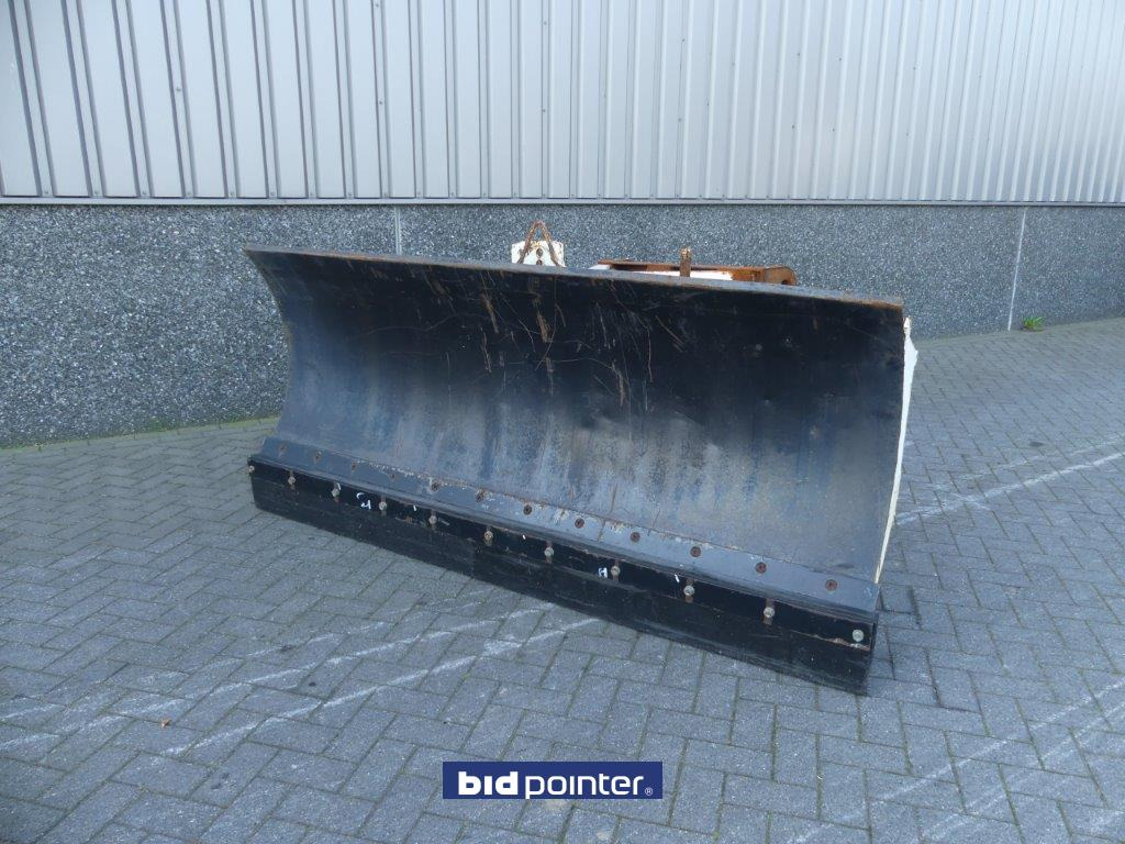 Snow blade - Sniega arkls - Komunālā/ Specializētā tehnika: foto 3 Snow blade - Sniega arkls - Komunālā/ Specializētā tehnika: foto 3