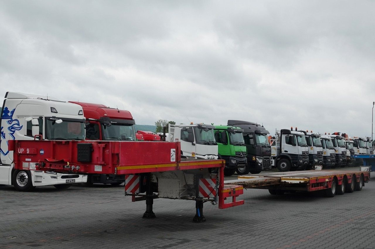 Faymonville NISKOPODWOZIE / STN-4AX / ROZCIĄGANA / 4 OSIE / - Puspiekabe zema profila platforma: foto 3 Faymonville NISKOPODWOZIE / STN-4AX / ROZCIĄGANA / 4 OSIE / - Puspiekabe zema profila platforma: foto 3