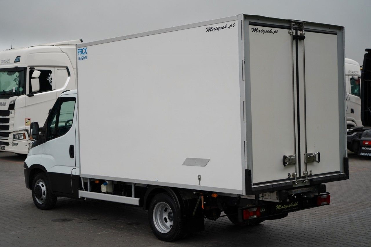 Iveco DAILY 35.120 / CHŁODNIA LAMBERET / AGREGAT CARRI - Komercauto refrižerators: foto 5 Iveco DAILY 35.120 / CHŁODNIA LAMBERET / AGREGAT CARRI - Komercauto refrižerators: foto 5