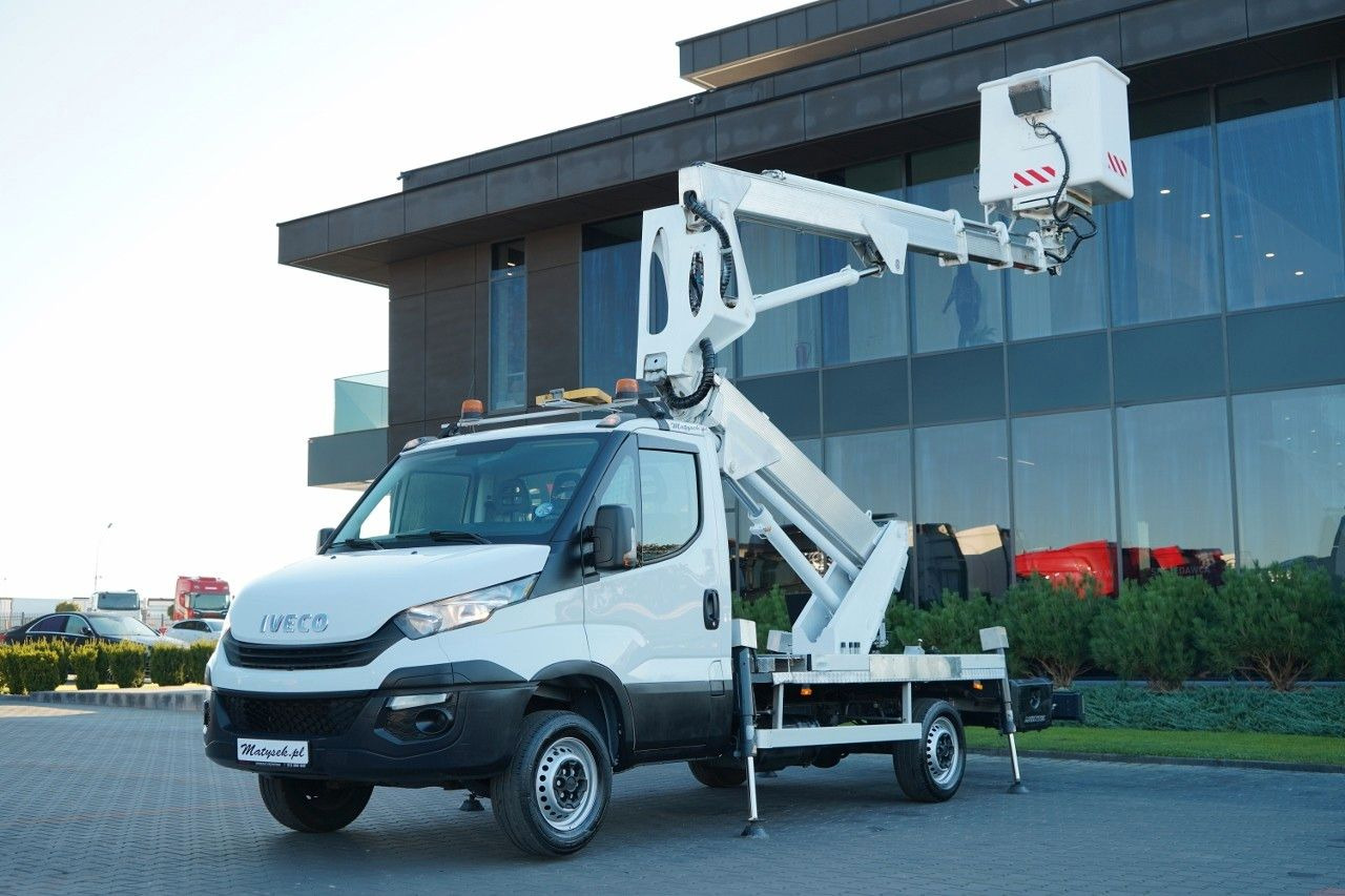 Iveco DAILY 35-120 / ZWYŻKA / PODNOŚNIK KOSZOWY 20 ME - Autopacēlājs: foto 1 Iveco DAILY 35-120 / ZWYŻKA / PODNOŚNIK KOSZOWY 20 ME - Autopacēlājs: foto 1