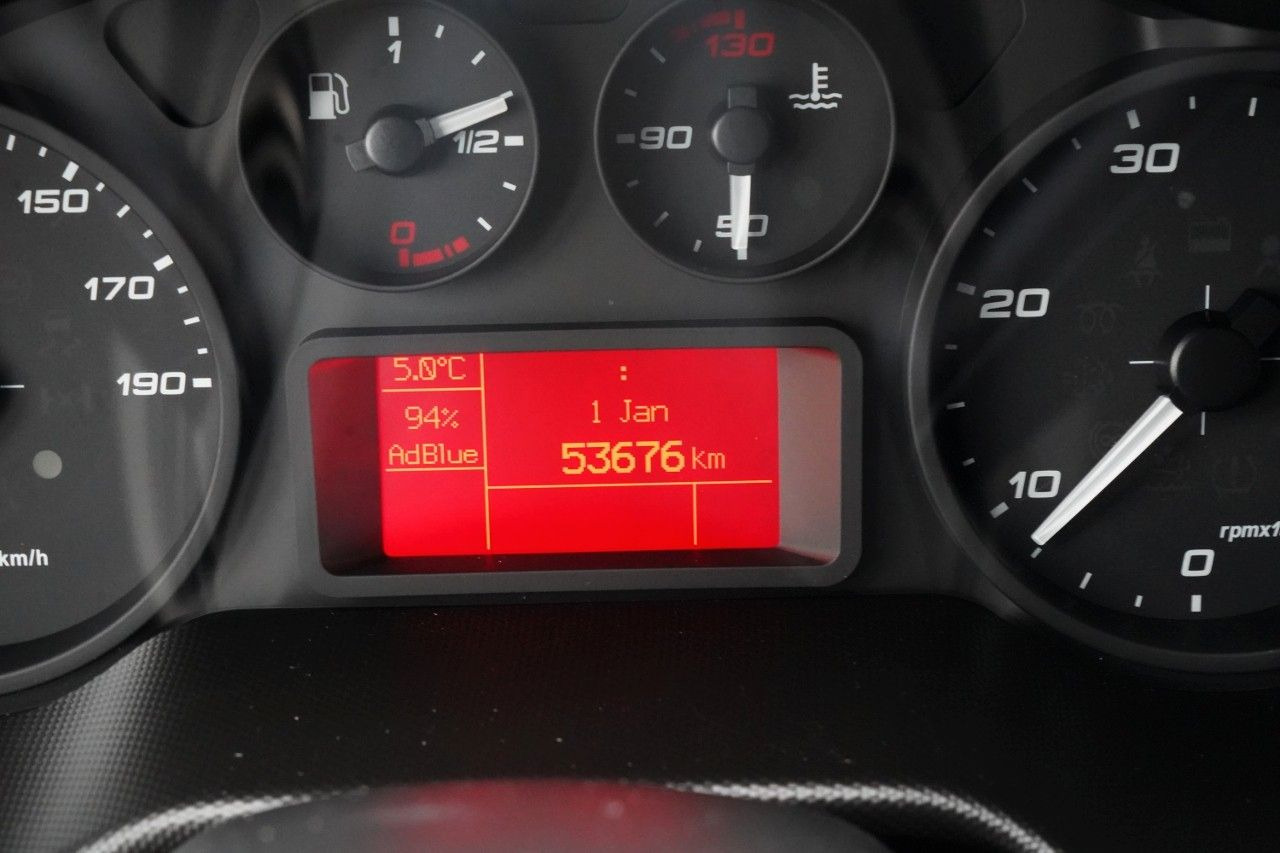 Komercauto refrižerators Iveco DAILY 35-160 / KONTENER 4,3 M / WINDA / BLIŹNIAK: foto 37