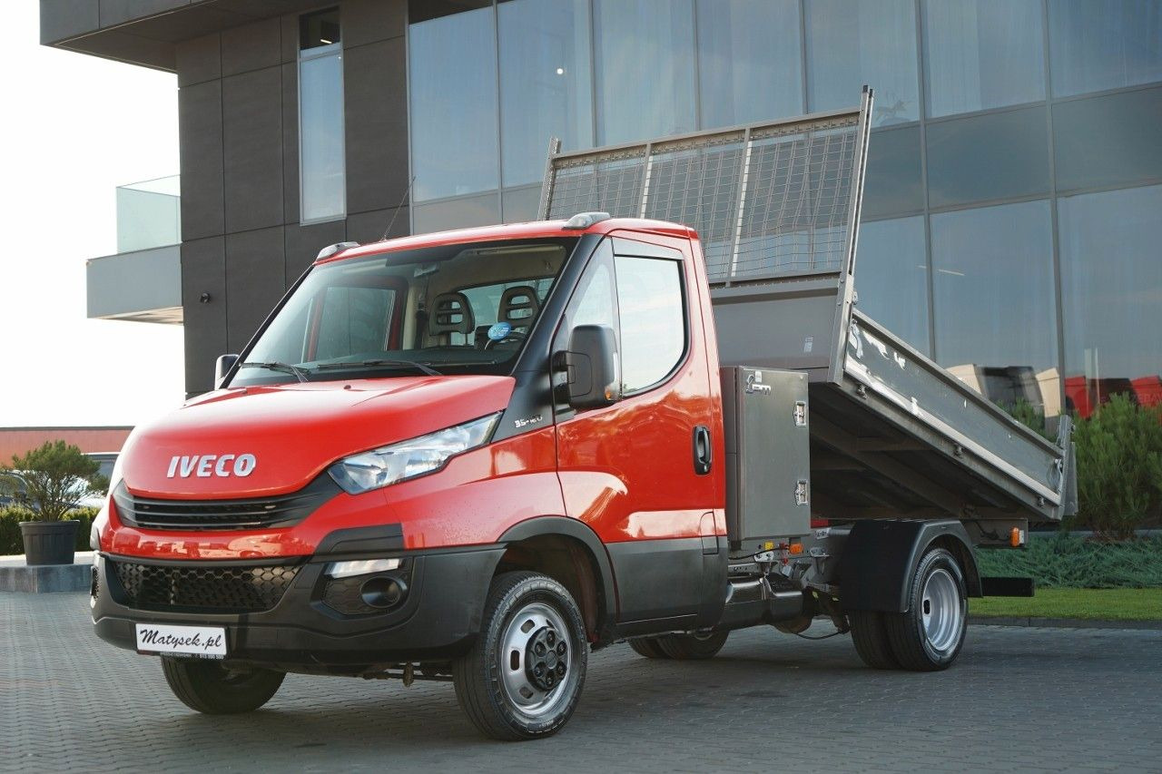 Iveco DAILY 35C12D / - Komercauto pašizgāzējs: foto 3 Iveco DAILY 35C12D / - Komercauto pašizgāzējs: foto 3