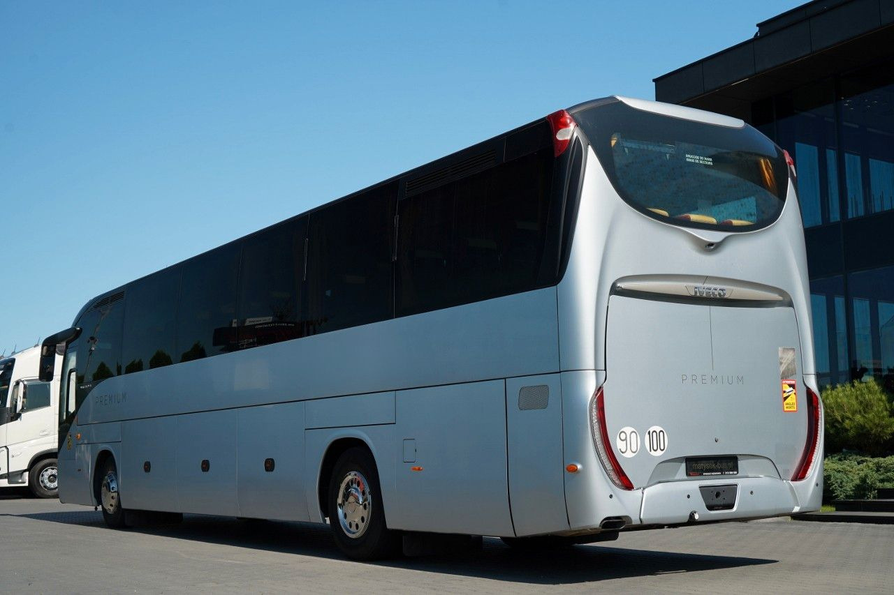 Iveco MAGELYS / EURO 6 / SUPER STAN / TURYSTYCZNY / MA - Piepilsētas autobuss: foto 3 Iveco MAGELYS / EURO 6 / SUPER STAN / TURYSTYCZNY / MA - Piepilsētas autobuss: foto 3