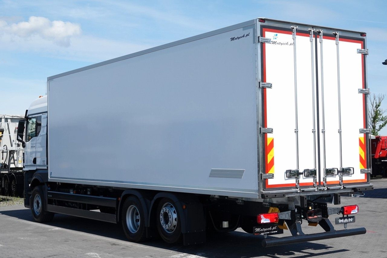 MAN TGX 26.520 / 6x2 / CHŁODNIA -8,6 M / AGREGAT THE - Kravas automašīna ar slēgto virsbūvi: foto 3 MAN TGX 26.520 / 6x2 / CHŁODNIA -8,6 M / AGREGAT THE - Kravas automašīna ar slēgto virsbūvi: foto 3