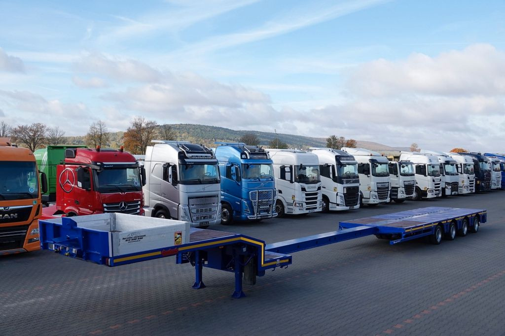 Nooteboom NISKOPODWOZIE / ROZCIĄGANA / 4 OSIOWA / OSIE SKR Nooteboom NISKOPODWOZIE / ROZCIĄGANA / 4 OSIOWA / OSIE SKR - Puspiekabe zema profila platforma: foto 1 Nooteboom NISKOPODWOZIE / ROZCIĄGANA / 4 OSIOWA / OSIE SKR Nooteboom NISKOPODWOZIE / ROZCIĄGANA / 4 OSIOWA / OSIE SKR - Puspiekabe zema profila platforma: foto 1