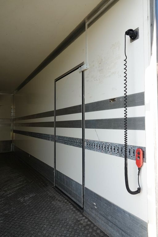 Kravas automašīna refrižerators Renault D 250 / CHŁODNIA - 6,7 m / THERMO KING T 600R /: foto 11