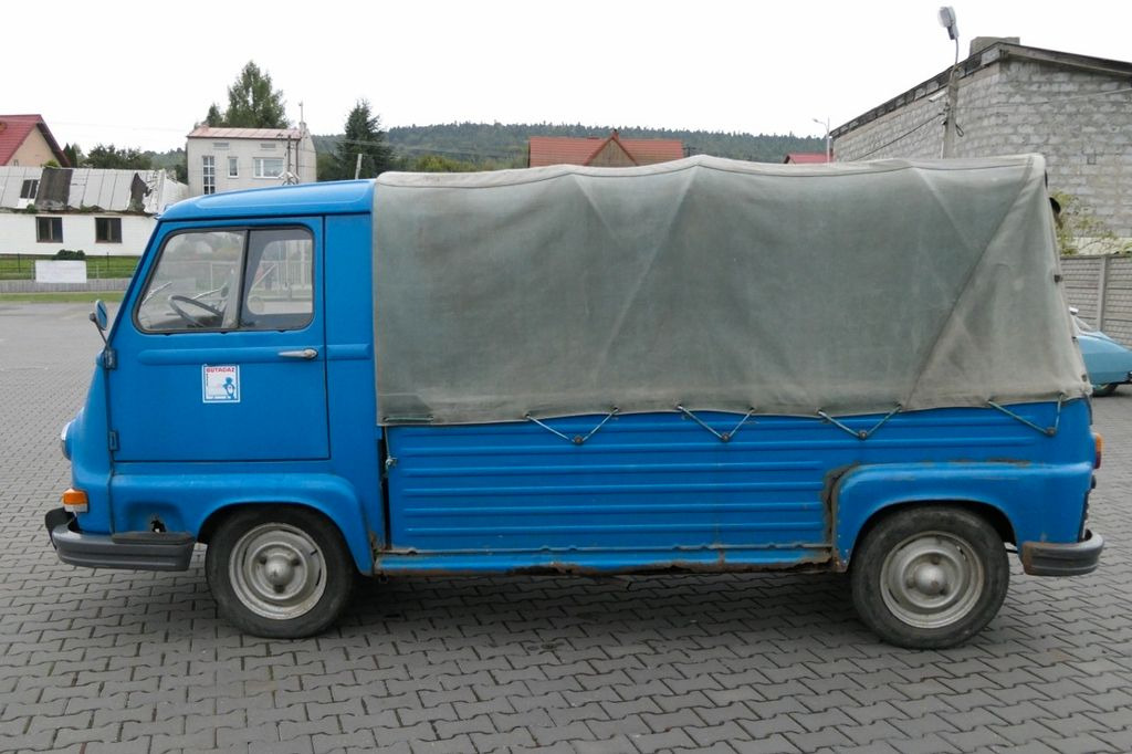 Renault R 21 ESTAFETTE 1000 / OLDTIMER Renault R 21 ESTAFETTE 1000 / OLDTIMER - Mikroautobuss, Pasažieru furgons: foto 5 Renault R 21 ESTAFETTE 1000 / OLDTIMER Renault R 21 ESTAFETTE 1000 / OLDTIMER - Mikroautobuss, Pasažieru furgons: foto 5