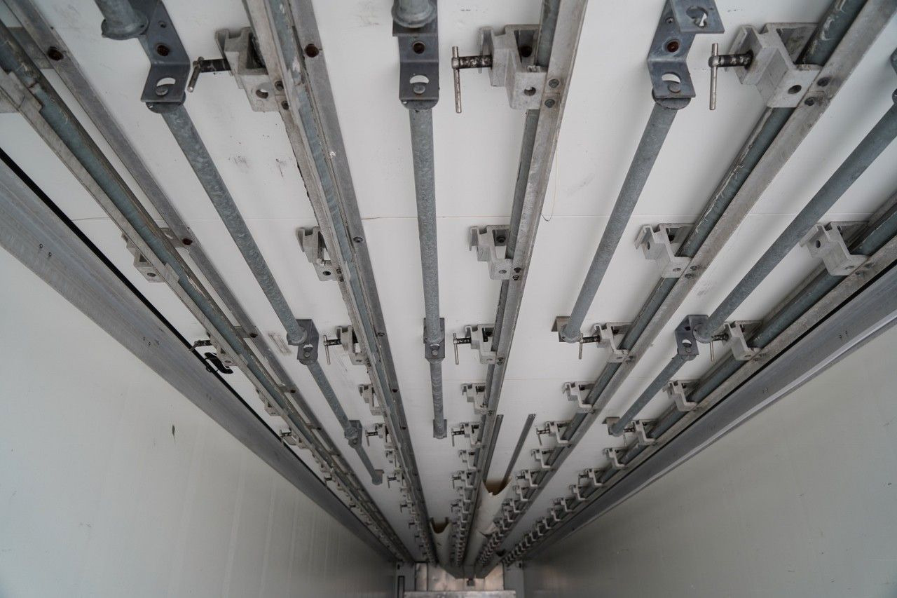 Schmitz Cargobull CHŁODNIA / THERMO KING SLX 300 / HAKÓWKA / HAKOW līzingu Schmitz Cargobull CHŁODNIA / THERMO KING SLX 300 / HAKÓWKA / HAKOW: foto 14 Schmitz Cargobull CHŁODNIA / THERMO KING SLX 300 / HAKÓWKA / HAKOW līzingu Schmitz Cargobull CHŁODNIA / THERMO KING SLX 300 / HAKÓWKA / HAKOW: foto 14