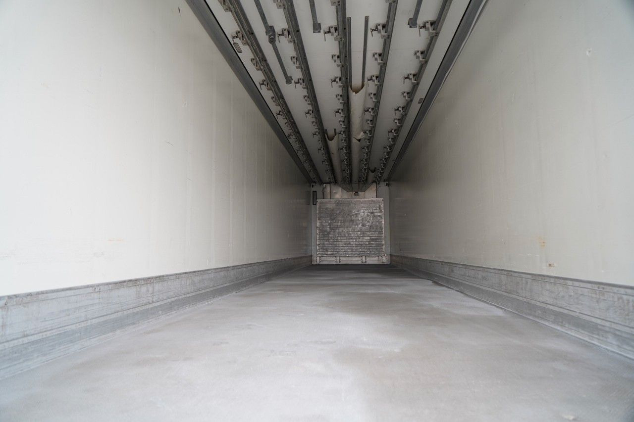 Schmitz Cargobull CHŁODNIA / THERMO KING SLX 300 / HAKÓWKA / HAKOW līzingu Schmitz Cargobull CHŁODNIA / THERMO KING SLX 300 / HAKÓWKA / HAKOW: foto 10 Schmitz Cargobull CHŁODNIA / THERMO KING SLX 300 / HAKÓWKA / HAKOW līzingu Schmitz Cargobull CHŁODNIA / THERMO KING SLX 300 / HAKÓWKA / HAKOW: foto 10