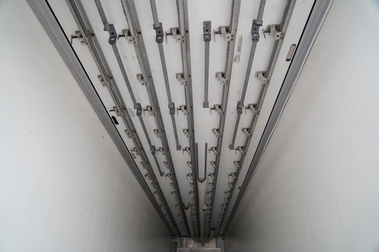 Schmitz Cargobull CHŁODNIA / THERMO KING SLX 300 / HAKÓWKA / HAKOW līzingu Schmitz Cargobull CHŁODNIA / THERMO KING SLX 300 / HAKÓWKA / HAKOW: foto 11 Schmitz Cargobull CHŁODNIA / THERMO KING SLX 300 / HAKÓWKA / HAKOW līzingu Schmitz Cargobull CHŁODNIA / THERMO KING SLX 300 / HAKÓWKA / HAKOW: foto 11