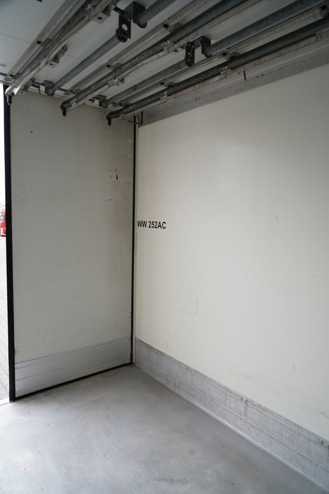 Schmitz Cargobull CHŁODNIA / THERMO KING SLX 300 / HAKÓWKA / HAKOW līzingu Schmitz Cargobull CHŁODNIA / THERMO KING SLX 300 / HAKÓWKA / HAKOW: foto 13 Schmitz Cargobull CHŁODNIA / THERMO KING SLX 300 / HAKÓWKA / HAKOW līzingu Schmitz Cargobull CHŁODNIA / THERMO KING SLX 300 / HAKÓWKA / HAKOW: foto 13