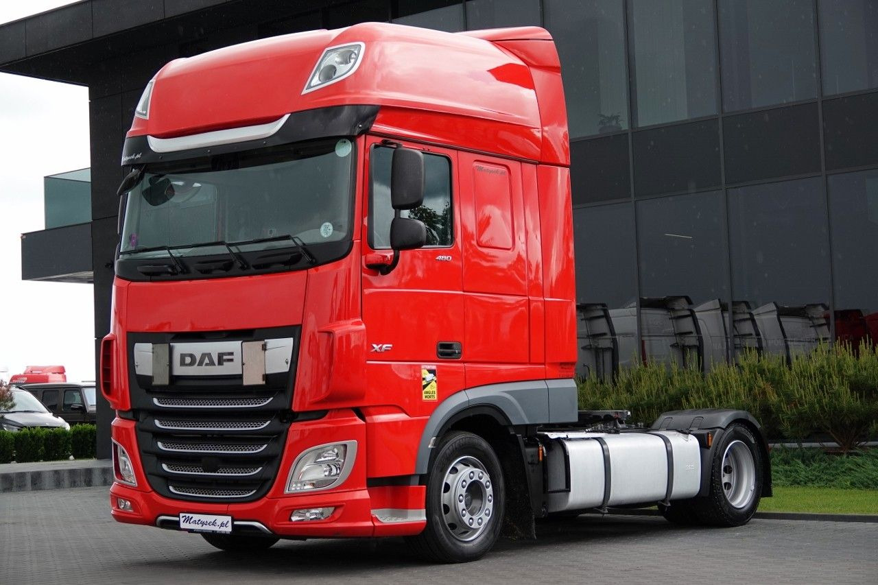 DAF XF 480 / LOW DECK / MEGA / 2021 / SSC / PO ZŁOTY - Vilcējs: foto 4 DAF XF 480 / LOW DECK / MEGA / 2021 / SSC / PO ZŁOTY - Vilcējs: foto 4