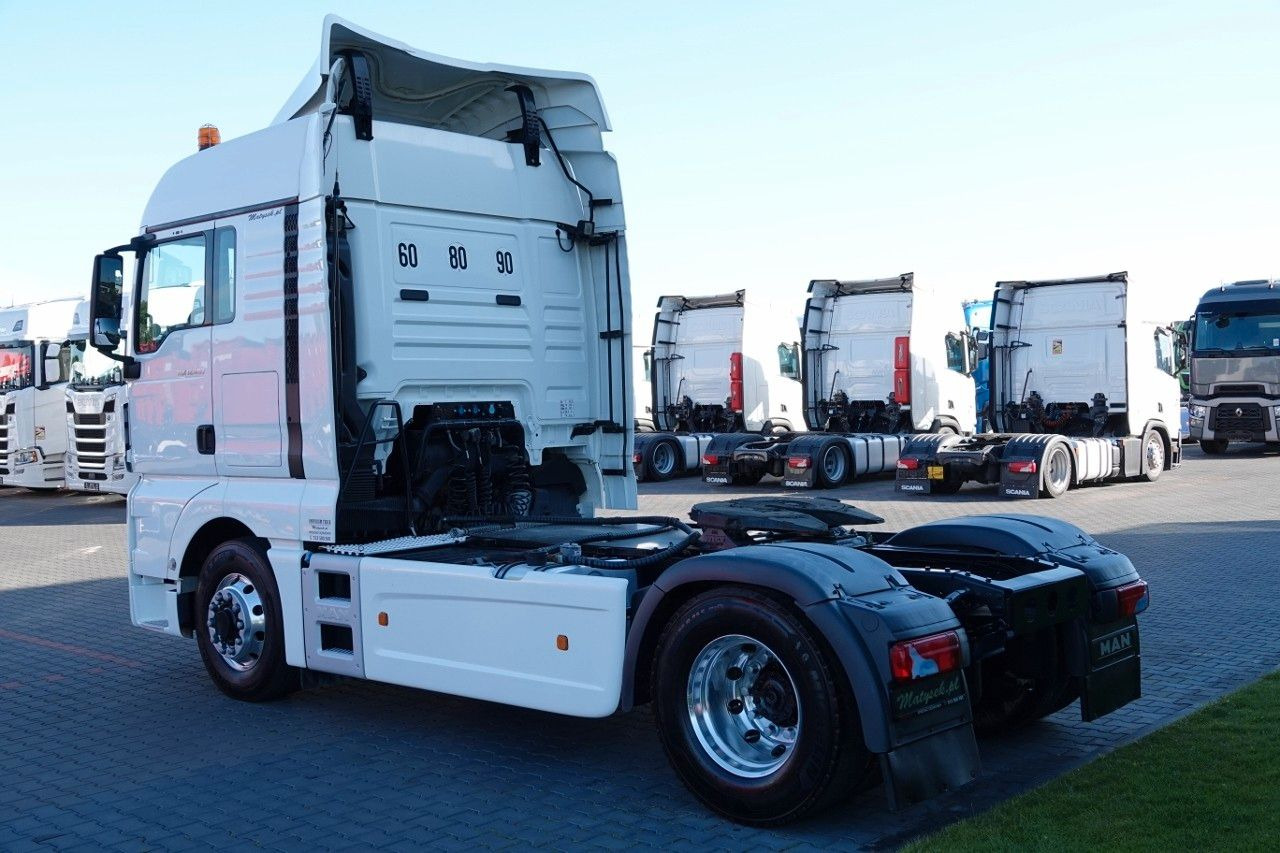 MAN TGX 18.480 / 4x4 / HYDRAULIKA / HYDRODRIVE / EUR MAN TGX 18.480 / 4x4 / HYDRAULIKA / HYDRODRIVE / EUR - Vilcējs: foto 4 MAN TGX 18.480 / 4x4 / HYDRAULIKA / HYDRODRIVE / EUR MAN TGX 18.480 / 4x4 / HYDRAULIKA / HYDRODRIVE / EUR - Vilcējs: foto 4