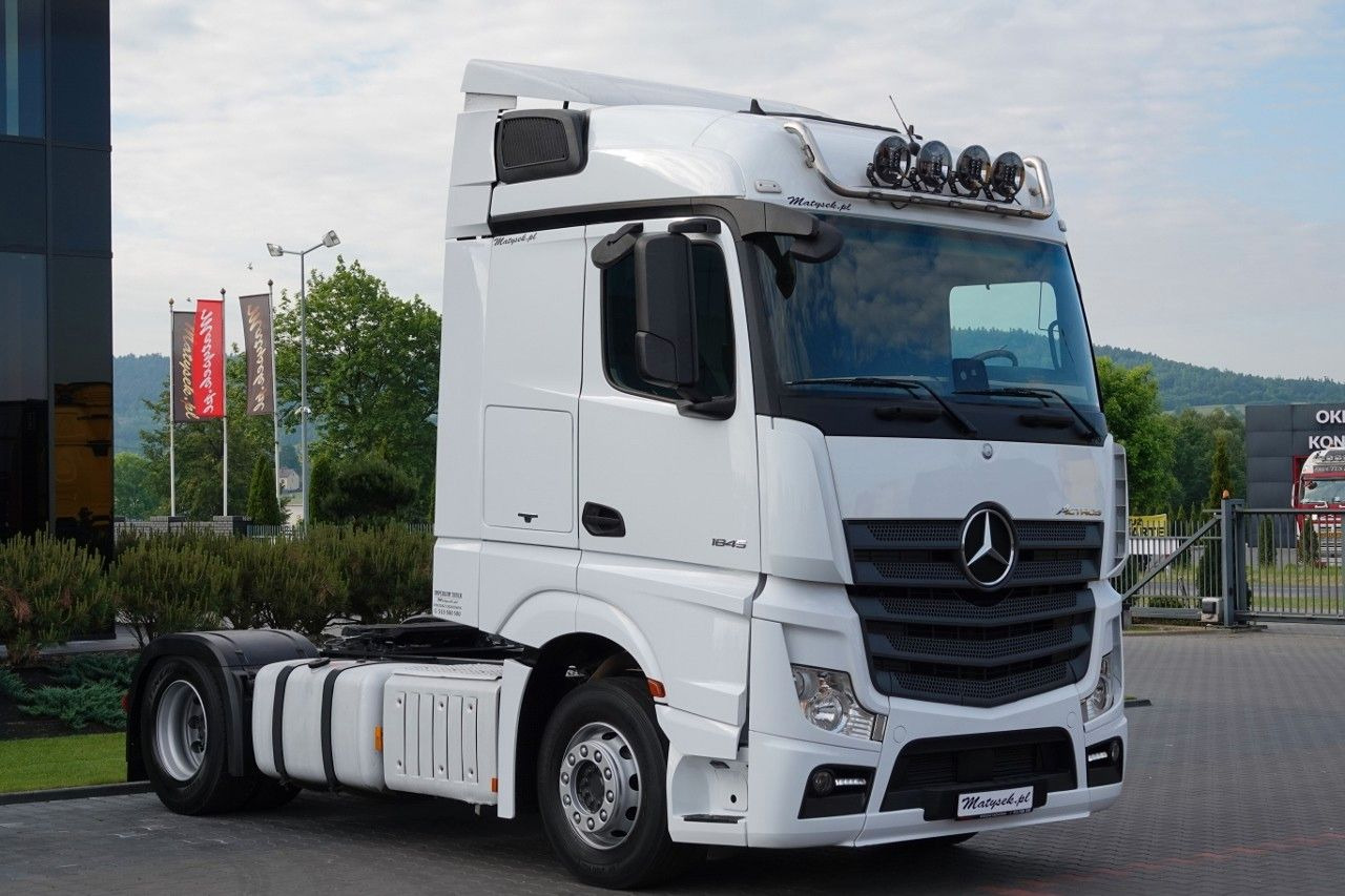 Mercedes-Benz ACTROS 1845 / STREAM SPACE / 2017 ROK - Vilcējs: foto 1 Mercedes-Benz ACTROS 1845 / STREAM SPACE / 2017 ROK - Vilcējs: foto 1