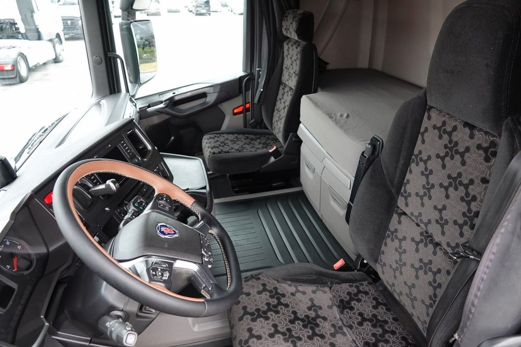 Vilcējs Scania R 450 / RETARDER / NISKA KABINA / HYDRAULIKA / P: foto 12