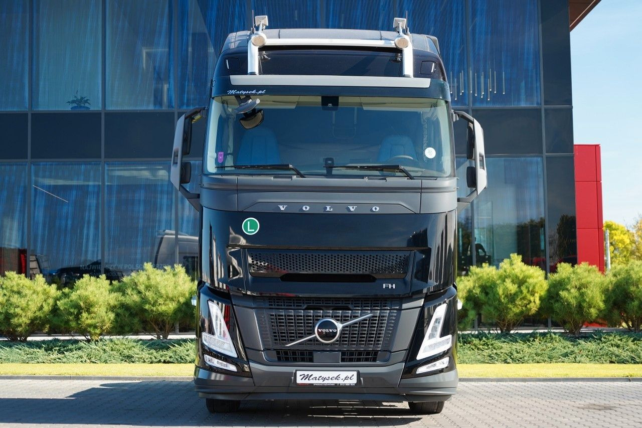 Volvo FH 500 / 2025 ROK / 97 TYS KM / XXL / I-SHIFT - Vilcējs: foto 3 Volvo FH 500 / 2025 ROK / 97 TYS KM / XXL / I-SHIFT - Vilcējs: foto 3