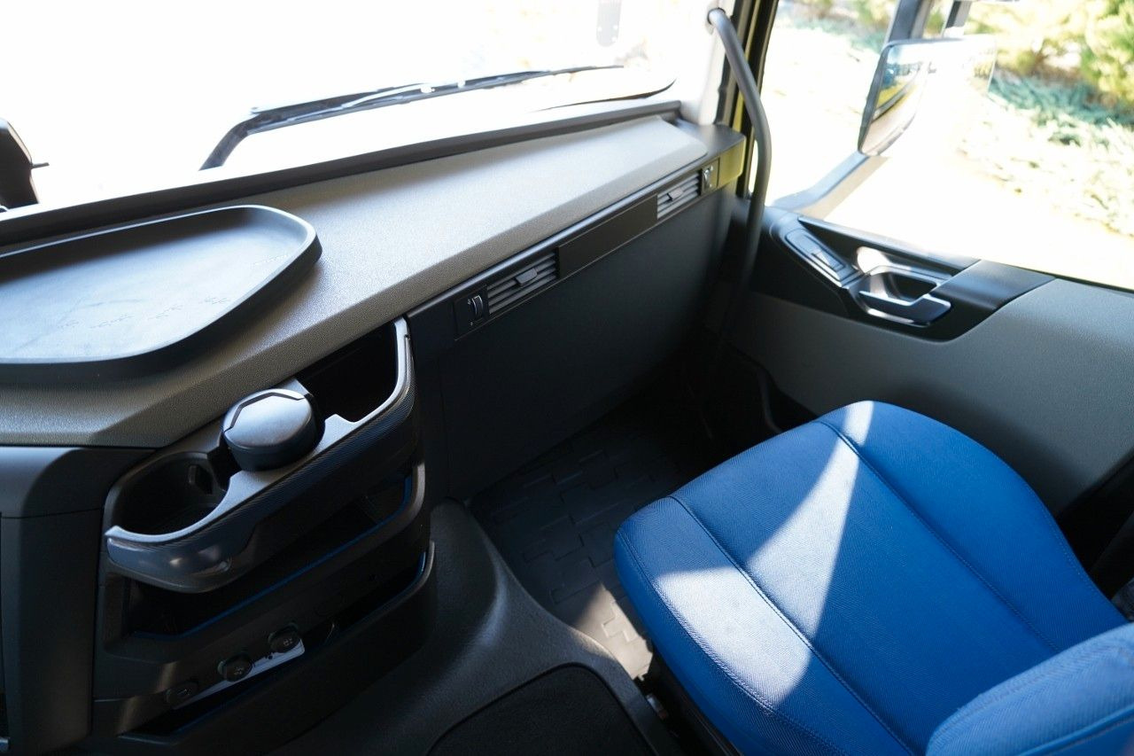 Vilcējs Volvo FH 500 / 2025 ROK / 97 TYS KM / XXL / I-SHIFT: foto 31