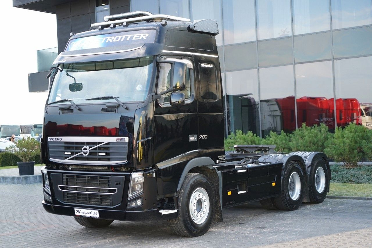 Volvo FH16 / 700 / 6x4 / HYDRAULIKA / RETARDER / 3 OSI - Vilcējs: foto 5 Volvo FH16 / 700 / 6x4 / HYDRAULIKA / RETARDER / 3 OSI - Vilcējs: foto 5