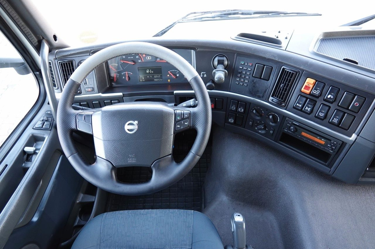 Vilcējs Volvo FM 450 / ADR / ALUFELGI / WAGA: 6900KG / EURO 5: foto 13