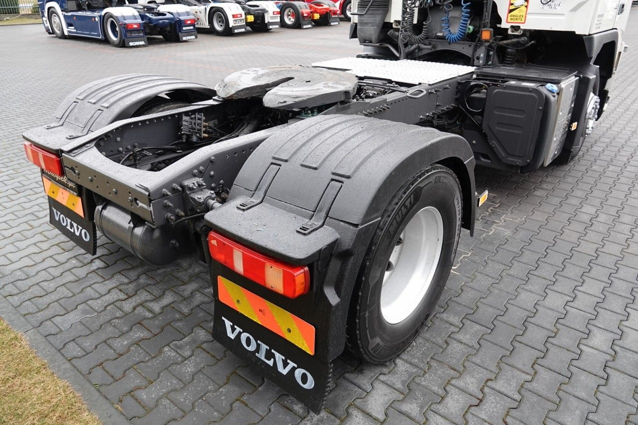 Interior photo 1: Jaunā Vilcējs Volvo FM 450 / ADR / ALUFELGI / WAGA: 6900KG / EURO 5 Interior photo 1: Jaunā Vilcējs Volvo FM 450 / ADR / ALUFELGI / WAGA: 6900KG / EURO 5