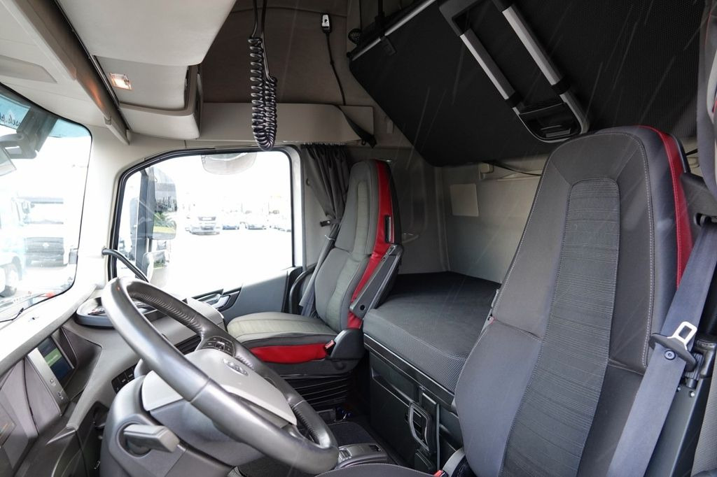 Volvo FH 500 / XXL / 6x2 / CHŁODNIA SCHMITZ - 7,2 M /  līzingu Volvo FH 500 / XXL / 6x2 / CHŁODNIA SCHMITZ - 7,2 M /: foto 11