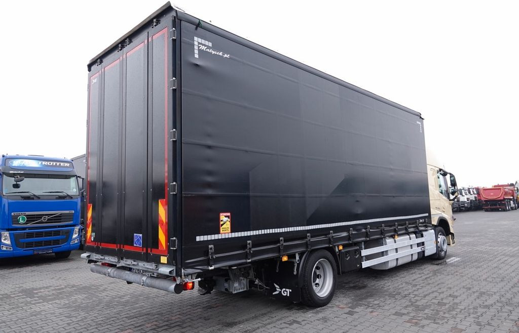 Volvo FM 380 / FIRANKA- 7,7 m / 60m3 / PODNOSZONY DACH - Kravas automašīna ar tentu: foto 4 Volvo FM 380 / FIRANKA- 7,7 m / 60m3 / PODNOSZONY DACH - Kravas automašīna ar tentu: foto 4