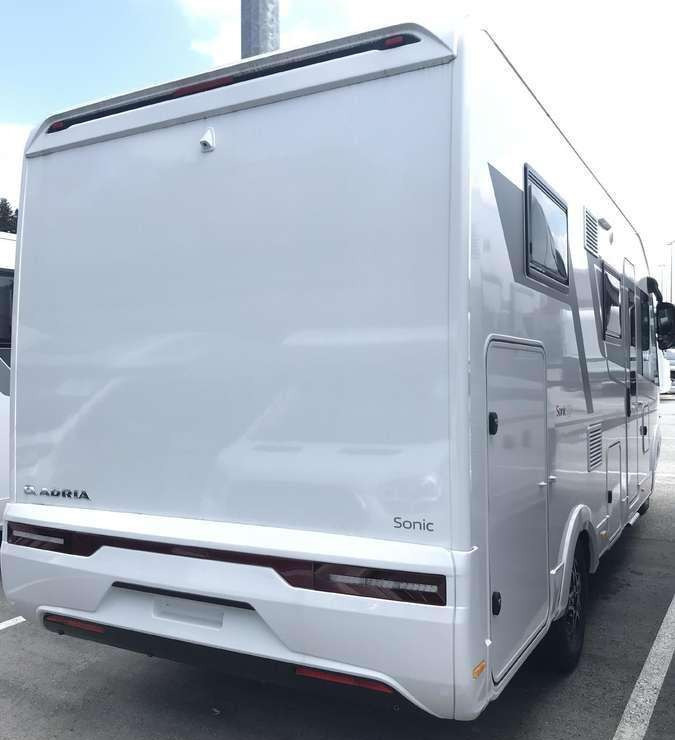 Adria Sonic 600SL - Integrēts kemperis: foto 2 Adria Sonic 600SL - Integrēts kemperis: foto 2