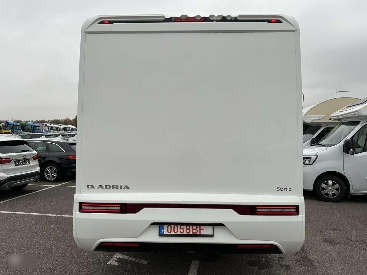 Adria Sonic Plus 700DC - Integrēts kemperis: foto 4 Adria Sonic Plus 700DC - Integrēts kemperis: foto 4