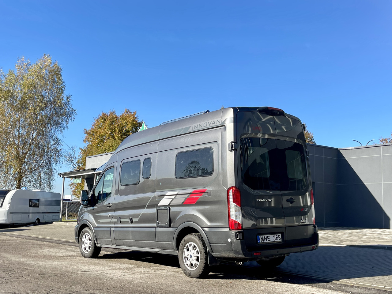 LCM Innovan 590 - Auto kemperis: foto 4 LCM Innovan 590 - Auto kemperis: foto 4