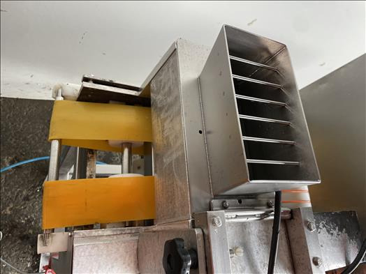 AFT buttering machine - Maizes ceptuves aprīkojums: foto 4 AFT buttering machine - Maizes ceptuves aprīkojums: foto 4