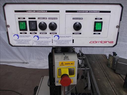 Combina 01-120RH Pneu Wipe Side labeller - Iepakošanas mašīna: foto 4 Combina 01-120RH Pneu Wipe Side labeller - Iepakošanas mašīna: foto 4