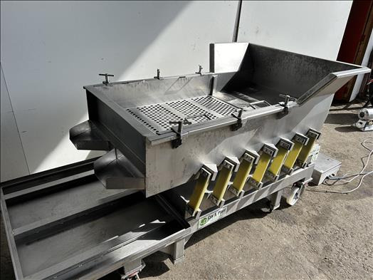 Cox and Plant Vibratory conveyor - Konveijers: foto 3 Cox and Plant Vibratory conveyor - Konveijers: foto 3