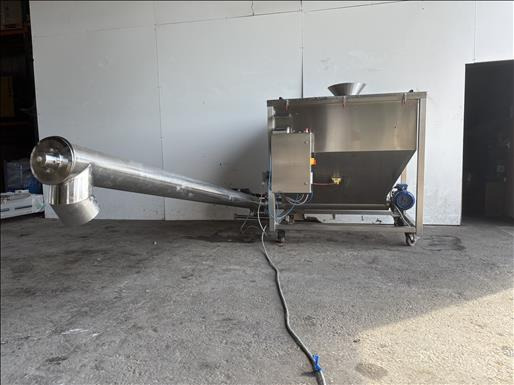 NNP Hopper and elevator screw conveyor - Konveijers: foto 1 NNP Hopper and elevator screw conveyor - Konveijers: foto 1