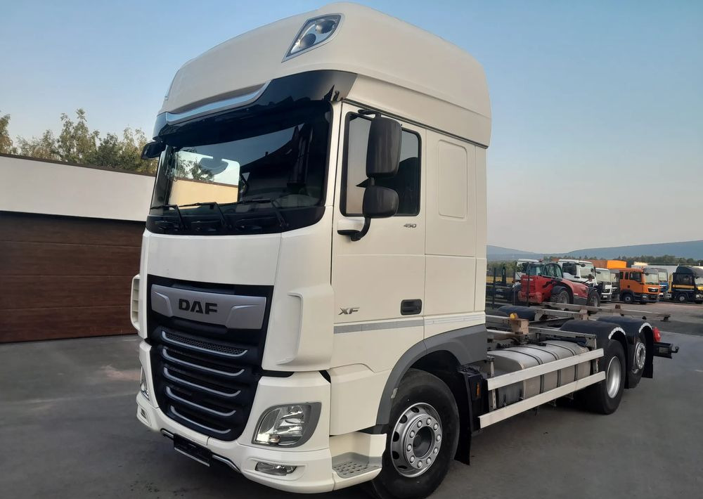 DAF XF 106 450 / BDF RETARDER - Šasija kravas automašīna: foto 1 DAF XF 106 450 / BDF RETARDER - Šasija kravas automašīna: foto 1