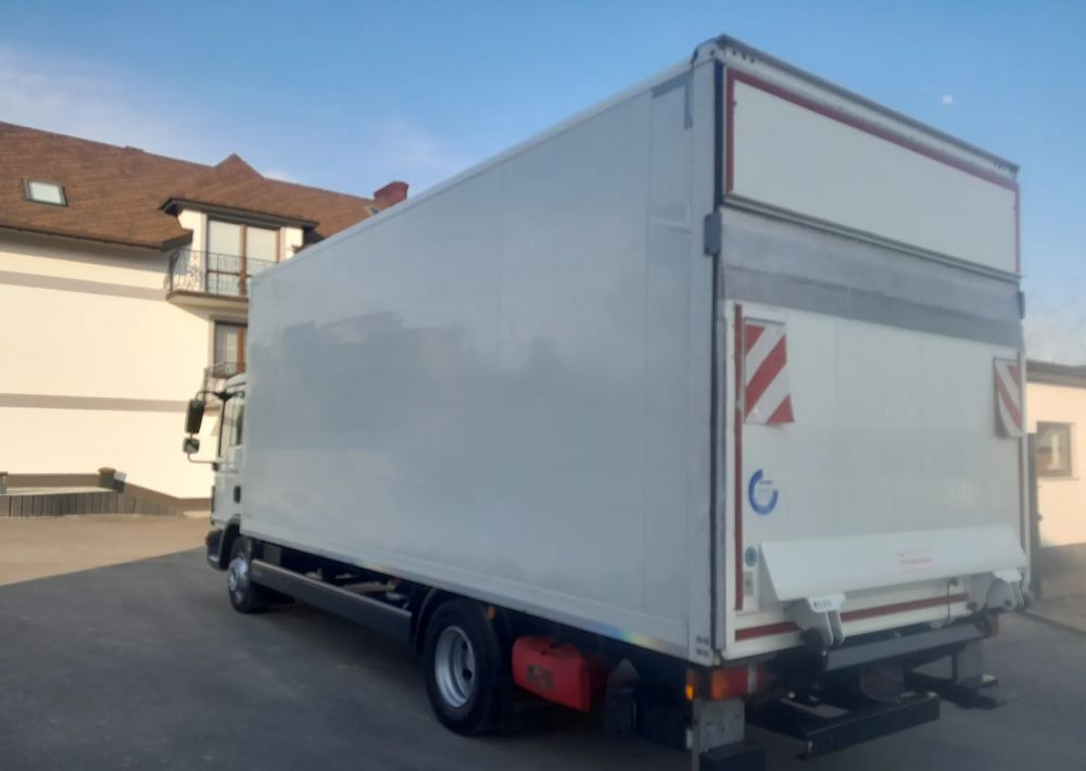 MAN TGL 12.250 NAUKA JAZDY / ELKA / L / MANUAL 8 / - Kravas automašīna ar tentu: foto 2 MAN TGL 12.250 NAUKA JAZDY / ELKA / L / MANUAL 8 / - Kravas automašīna ar tentu: foto 2