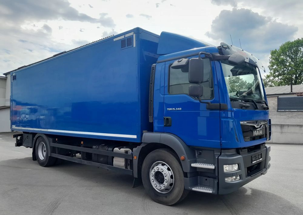 Kravas automašīna ar slēgto virsbūvi MAN TGM 15.340/ 18.340 kontener /: foto 10