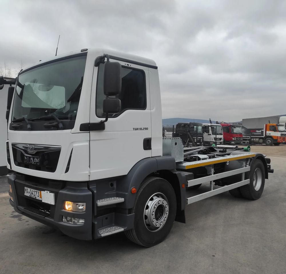 MAN TGM 18.290 - Pacēlājs ar āķi: foto 5 MAN TGM 18.290 - Pacēlājs ar āķi: foto 5