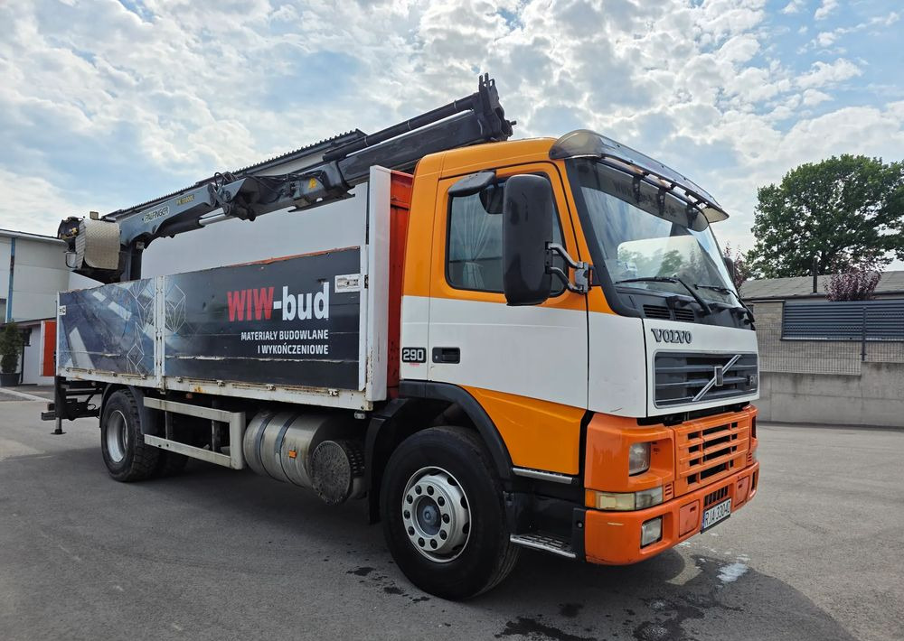 Volvo FM7 - Bortu kravas automašīna/ Platforma, Kravas auto ar manipulatoru: foto 2 Volvo FM7 - Bortu kravas automašīna/ Platforma, Kravas auto ar manipulatoru: foto 2