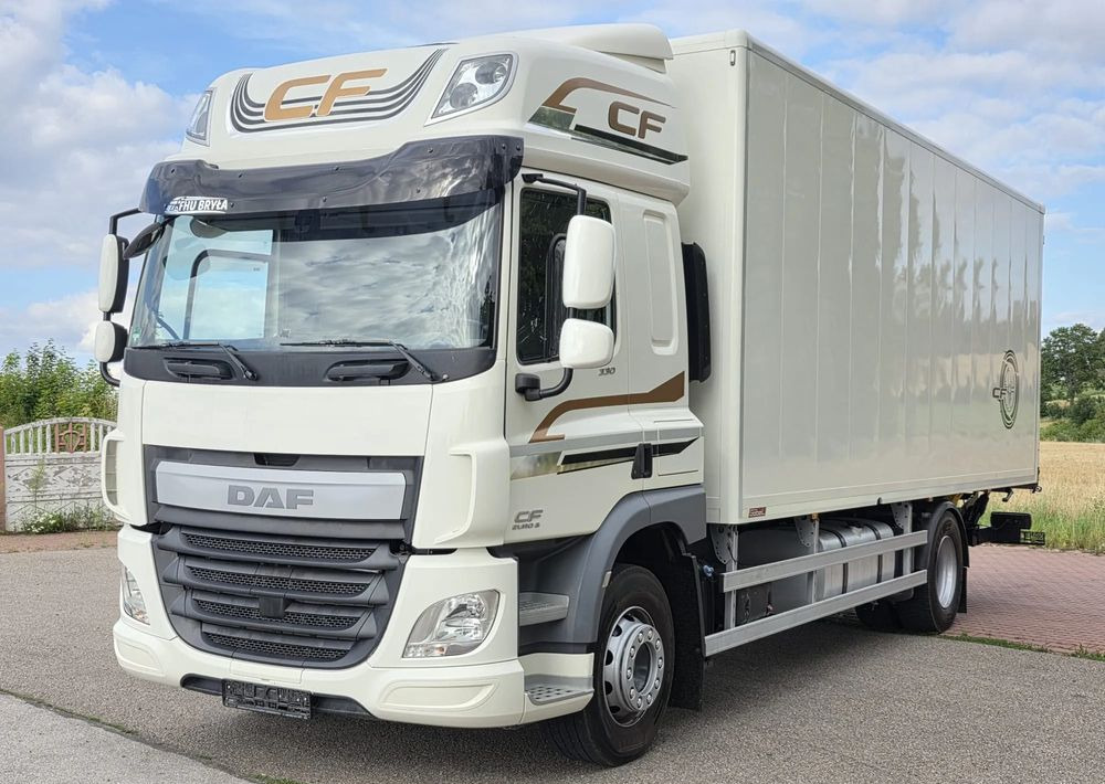 DAF CF 330/10.2017/KONTENER MEBLOWY/IZOTERMA/WINDA/18 PALET/E6/NISKI PRZEBIEG/Z NIEMIEC/JAK NOWY/DUŻY SILNIK 10 837cm3// - Kravas automašīna ar slēgto virsbūvi: foto 2 DAF CF 330/10.2017/KONTENER MEBLOWY/IZOTERMA/WINDA/18 PALET/E6/NISKI PRZEBIEG/Z NIEMIEC/JAK NOWY/DUŻY SILNIK 10 837cm3// - Kravas automašīna ar slēgto virsbūvi: foto 2