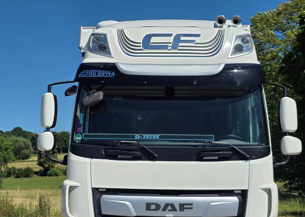 DAF CF290/CF320/FIRANKA/WINDA DHOLLANDIA / E6/JEDEN WŁAŚCICIEL/SPROWADZONY/22PALETY/2019/PODNOSZONY DACH/ JAK NOWY - Kravas automašīna ar tentu: foto 4 DAF CF290/CF320/FIRANKA/WINDA DHOLLANDIA / E6/JEDEN WŁAŚCICIEL/SPROWADZONY/22PALETY/2019/PODNOSZONY DACH/ JAK NOWY - Kravas automašīna ar tentu: foto 4