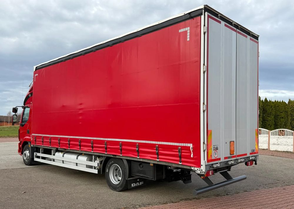 DAF LF 260 / WINDA / 16TON DMC / 3M WYSOKOŚĆ / JUMBO / FIRANKA / SYPIALKA / AUTOMAT / JEDEN WŁAŚCICIE / EURO 6 / 2017/ SPROWADZONY / 19 PALET / DUŻA ŁADOWNOŚĆ / - Kravas automašīna ar tentu: foto 4 DAF LF 260 / WINDA / 16TON DMC / 3M WYSOKOŚĆ / JUMBO / FIRANKA / SYPIALKA / AUTOMAT / JEDEN WŁAŚCICIE / EURO 6 / 2017/ SPROWADZONY / 19 PALET / DUŻA ŁADOWNOŚĆ / - Kravas automašīna ar tentu: foto 4
