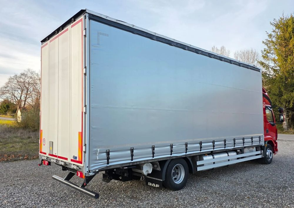 DAF LF 290 / WINDA / 16TON DMC / 3M WYSOKOŚĆ / JUMBO / FIRANKA / SYPIALKA / AUTOMAT / JEDEN WŁAŚCICIE / EURO 6 / 2017/ SPROWADZONY / 19 PALET / DUŻA ŁADOWNOŚĆ / - Kravas automašīna ar tentu: foto 5 DAF LF 290 / WINDA / 16TON DMC / 3M WYSOKOŚĆ / JUMBO / FIRANKA / SYPIALKA / AUTOMAT / JEDEN WŁAŚCICIE / EURO 6 / 2017/ SPROWADZONY / 19 PALET / DUŻA ŁADOWNOŚĆ / - Kravas automašīna ar tentu: foto 5